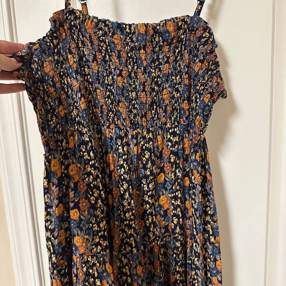 Angie Dresses & Skirts - Angie Su Dress